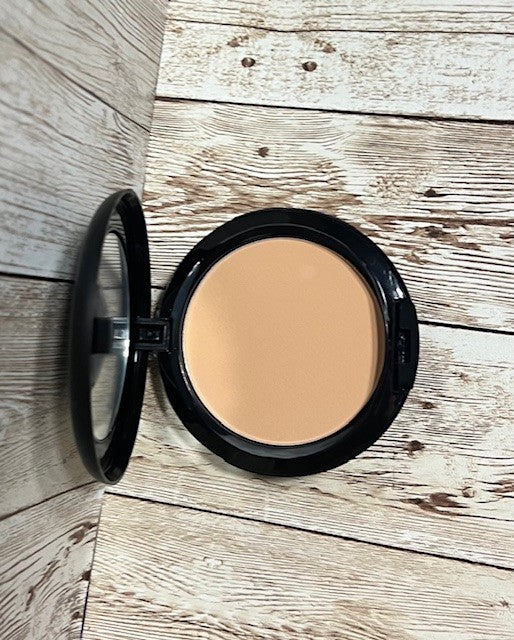 Matte Compact Powder # 3