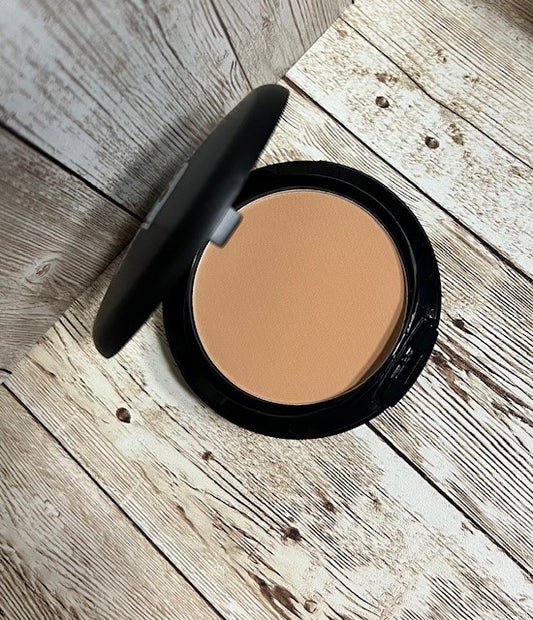 Matte Compact Powder # 4