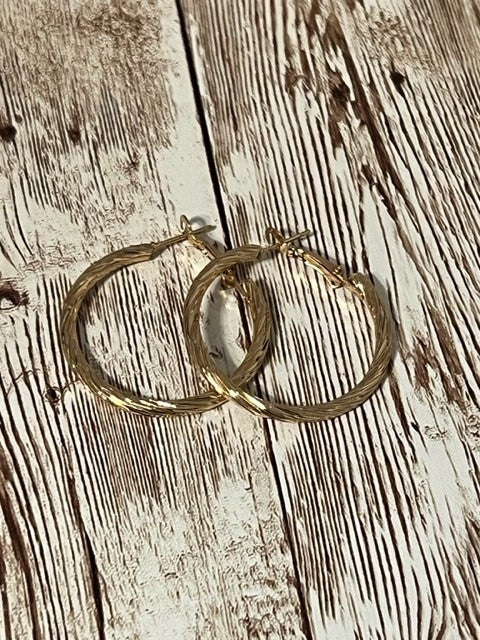 Medium Knotched Hoops